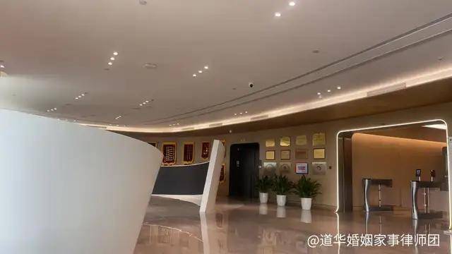 深圳龙华法院离婚纠纷-深圳专业离婚律师唐云虹以诉促调,梳理聊天记录证据,调解离婚助女方保全财产规避债务(图1)