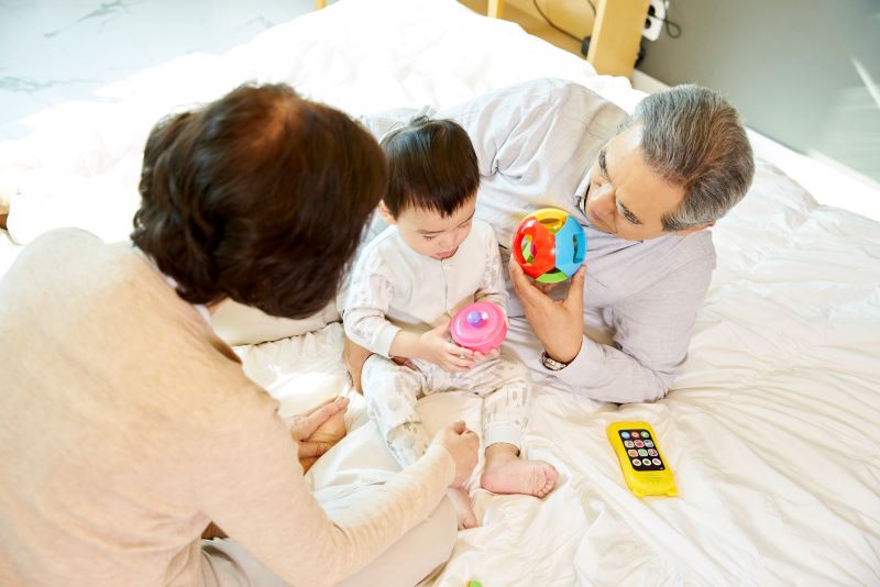 深圳婚姻家事律师：父母被撤销监护资格后，子女由谁照顾？(图1)
