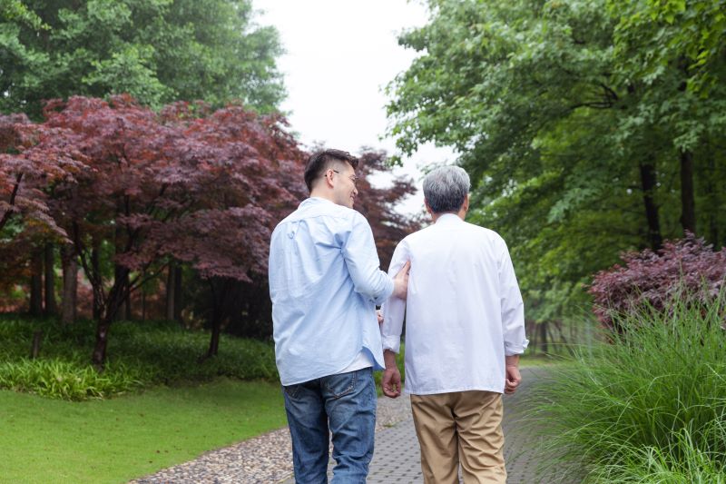 深圳婚姻家事律师：老人有退休金，子女还需要给赡养费吗？