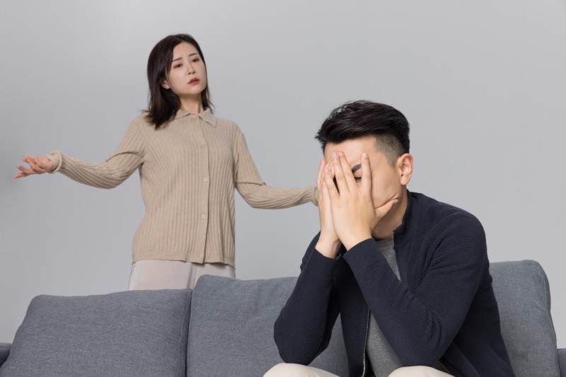 深圳婚姻家事律师：境外登记结婚，国内离婚诉讼如何办理？(图1)