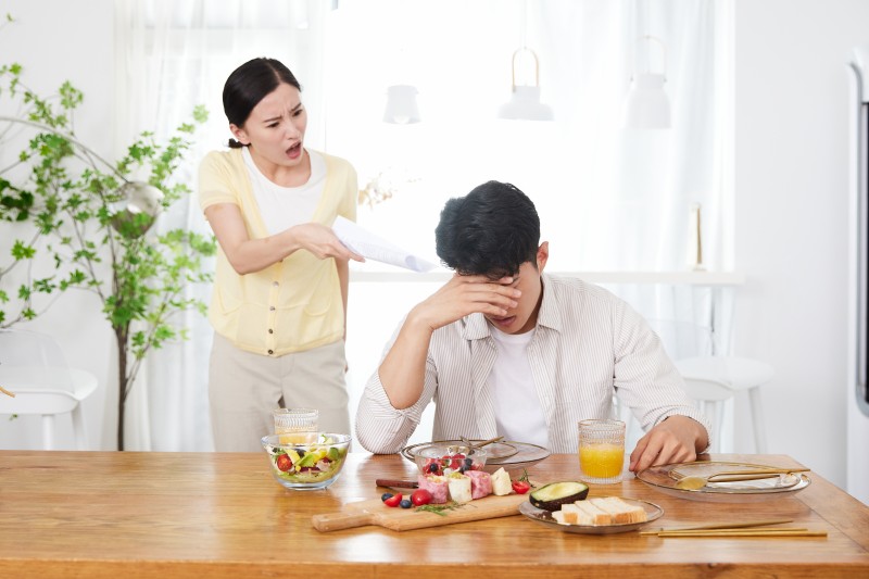 唐云虹律师：夫妻分居满两年，会自动离婚吗？